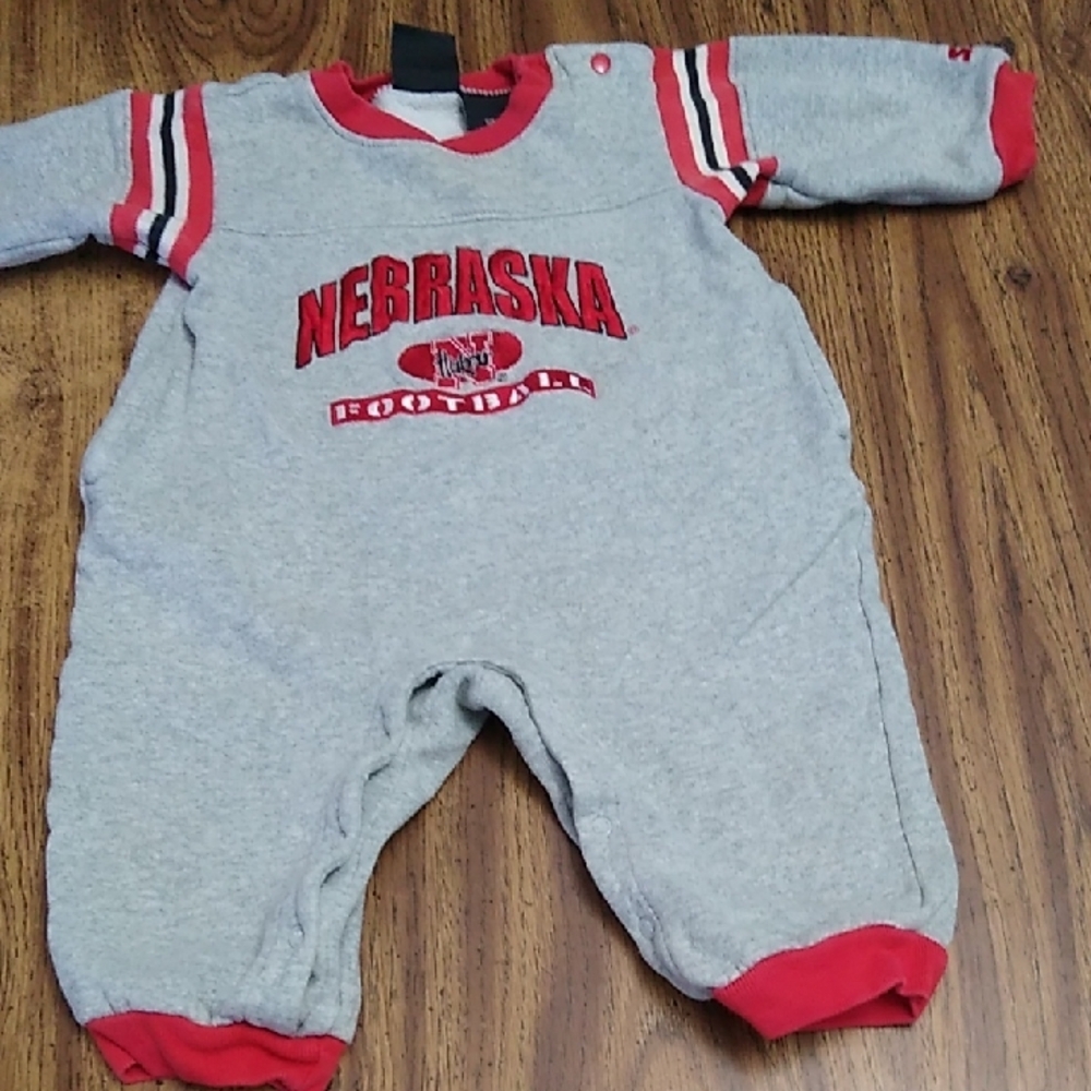 ♥️Vintage STARTER Gray and Red Footies One Piece with Sporty Stripes